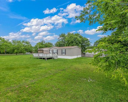 9738 Mayfield Ave, Shiro