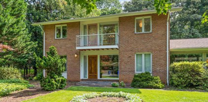 8229 Stone Trail Dr, Bethesda