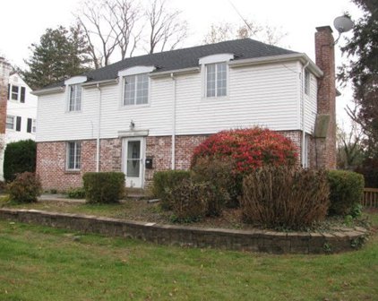 83 Longfellow Dr, Longmeadow