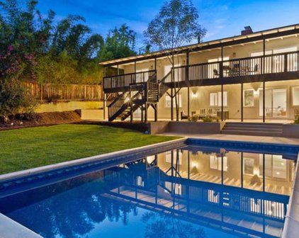 10611 Itzamna Drive, La Mesa