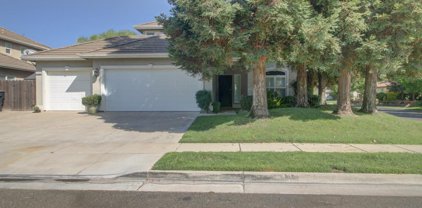 1528 Sophie Lane, Escalon