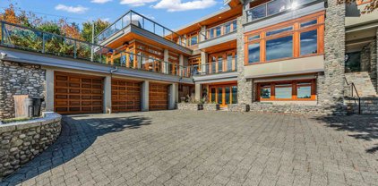 3285 Dickinson Crescent, West Vancouver