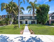 714 N Crescent Drive, Beverly Hills image
