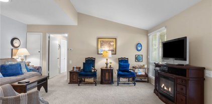 26837 Avenue Of The Oaks Unit B, Newhall