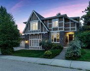 8 Spring Willow Place Sw, Calgary image