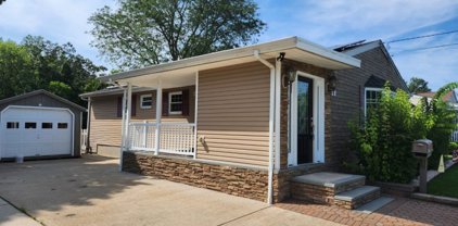 103 Woodmere Street, Raritan Boro