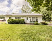 9206 Chenault Rd, Louisville image