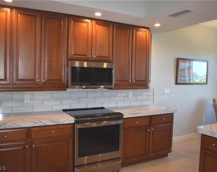 4182 Bay Beach  Lane Unit 752, Fort Myers Beach