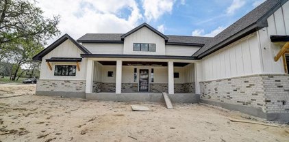 186 W Magnolia Circle, La Vernia