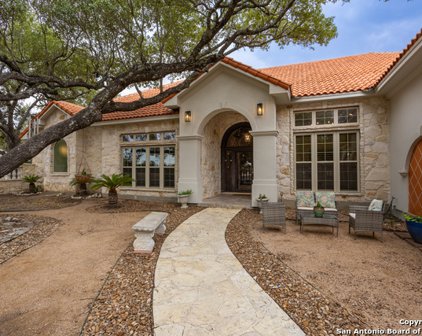 236 Rolling View Dr, Boerne