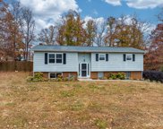 6841 Royal Heights  Circle, Hickory image