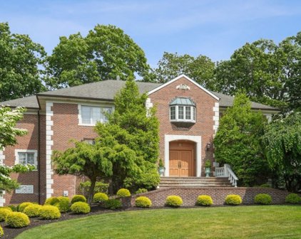9 Carmella Ct, Cedar Grove Twp.
