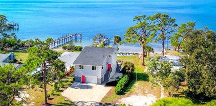 568 S Mccall Road, Englewood