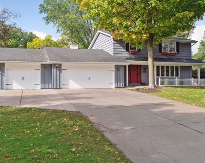 2425 Merrimac Lane N, Plymouth