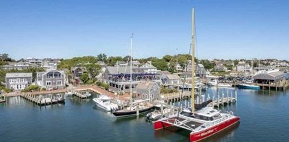 25 Dock St, Edgartown, MA