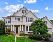 8402 Woodford Forest   Place, Vienna image