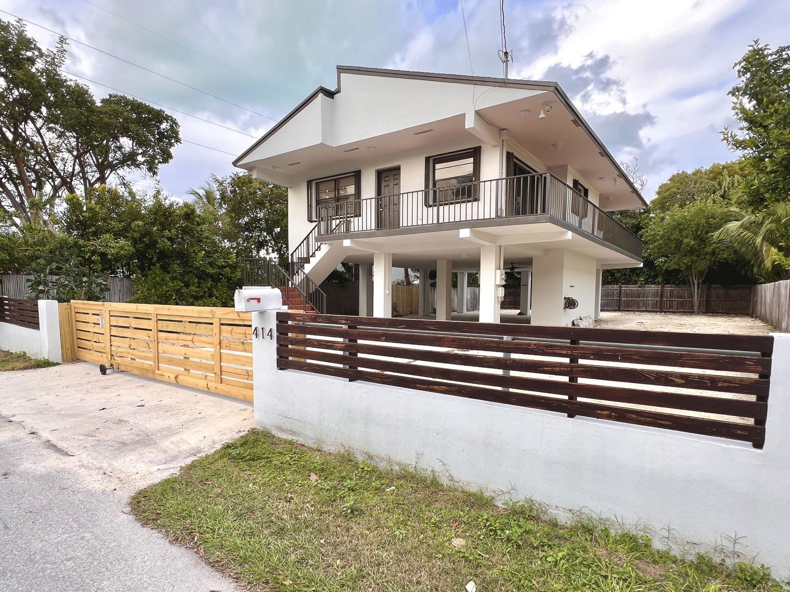 414 Coconut Drive, Key Largo, 33037