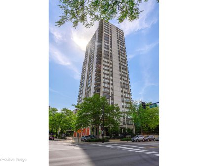 1360 N Sandburg Terrace Unit #2710C, Chicago