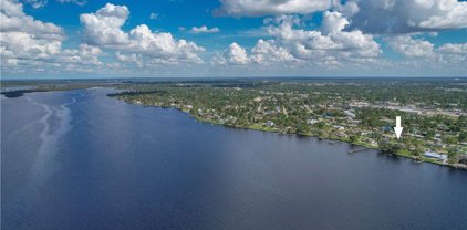 3933 E River  Drive, Fort Myers
