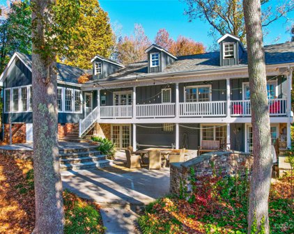 6947 Wateredge  Drive, Sherrills Ford
