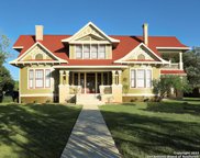 610 2nd St, Comfort image