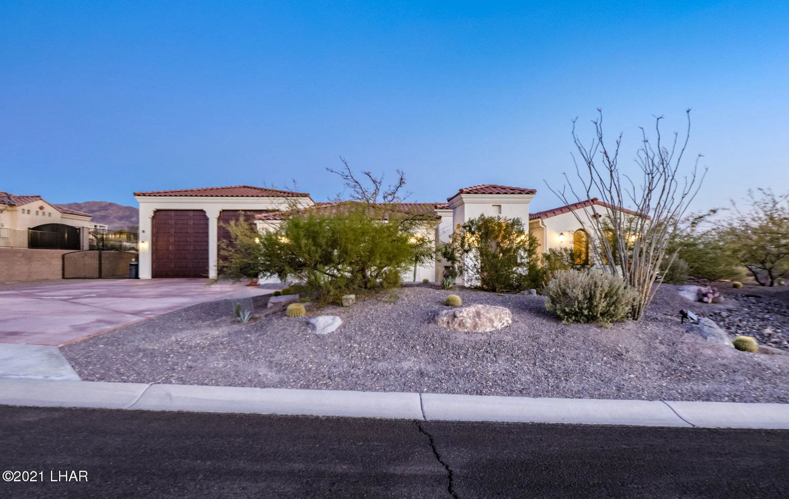 1000 Corte Tranquilla, Lake Havasu City MLS 1014525 »» Call/Text