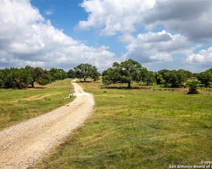 10120 W State Highway 46, New Braunfels