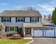 26 Hillock Ave, Hawthorne Boro image