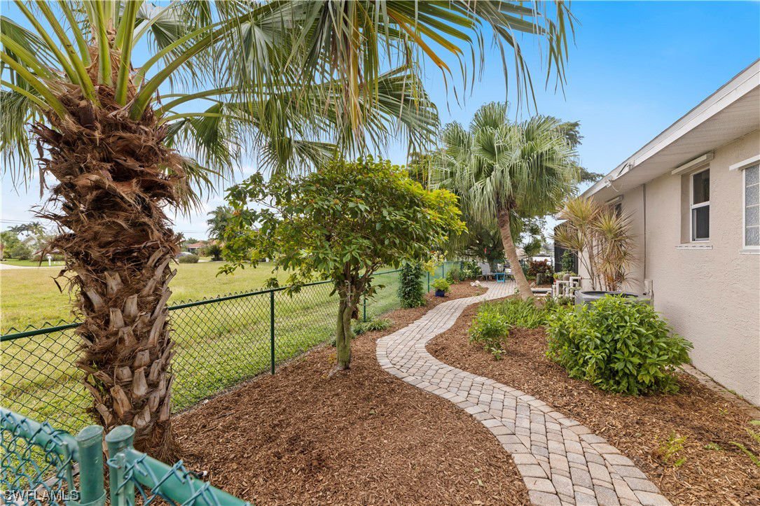 2008 Everest Parkway, Cape Coral, 33904