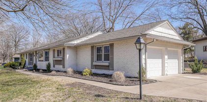 9215 Wenonga Road, Leawood
