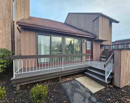 117 Bluebird Dr, Hillsborough Twp.