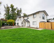 8505 Lakeview Road, Mission image