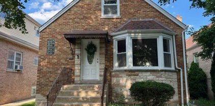 2631 N Melvina Avenue, Chicago