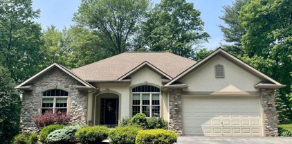 7136 Union Deposit Rd, Hummelstown