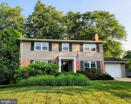 8813 Higdon   Drive, Vienna