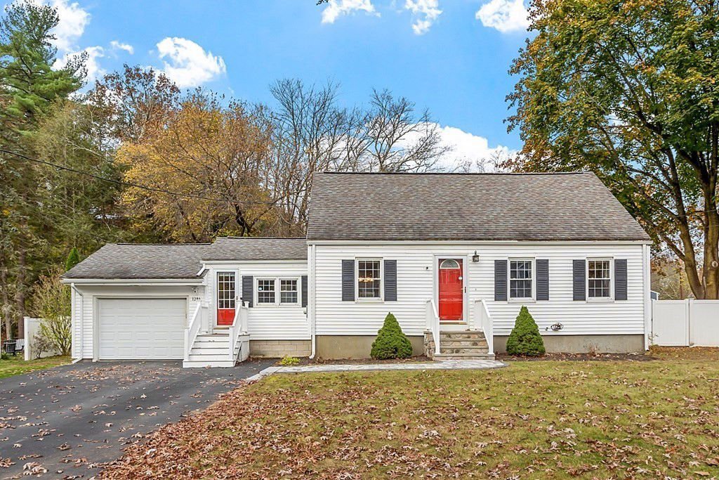 1286 South St, Tewksbury, MA, 01876