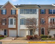 2492 Clover Field   Circle, Herndon image