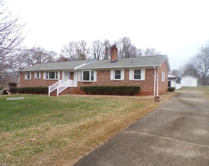 6302 Stockbridge Court, Greensboro