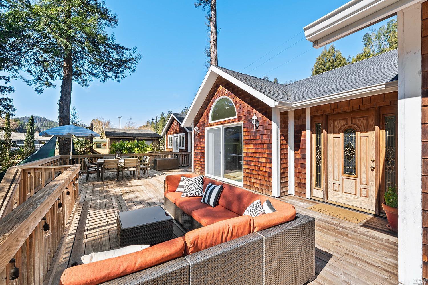 15548 Riverside Drive, Guerneville, 95446