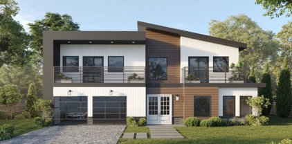 78 Elmwood Dr, Livingston Twp.