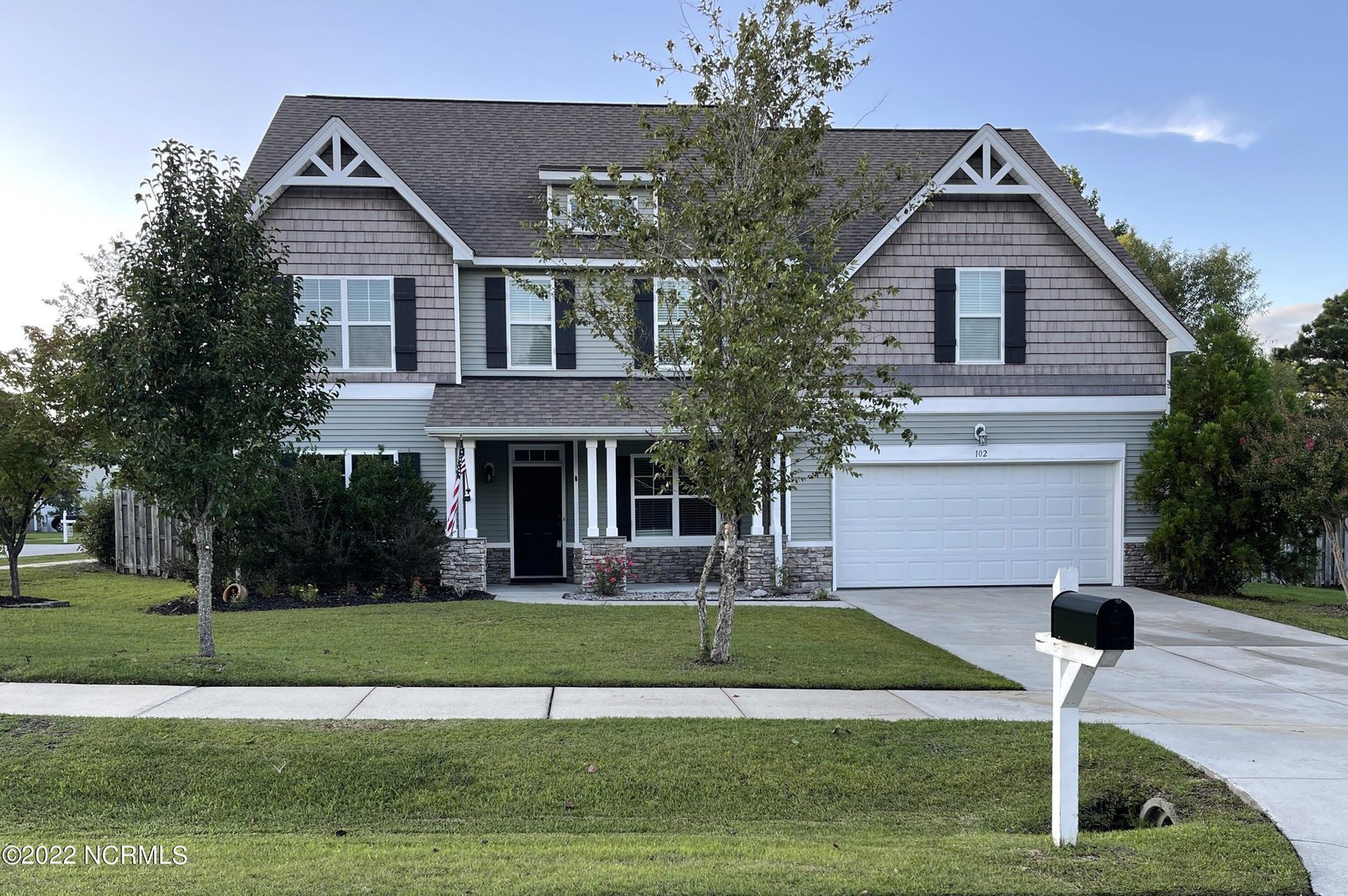 102 Lumis Court, Hampstead, NC 28443 4 Bedrooms Dogwood Lakes