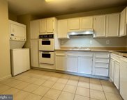 307 Yoakum Pkwy Unit #301, Alexandria image