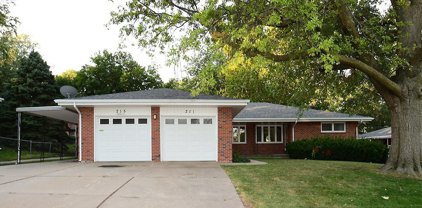 211 & 215 Lakewood Drive, Lincoln