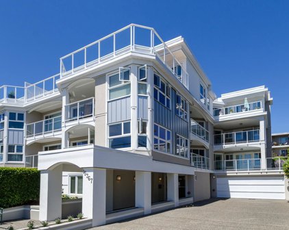 15367 Buena Vista Avenue Unit 206, White Rock