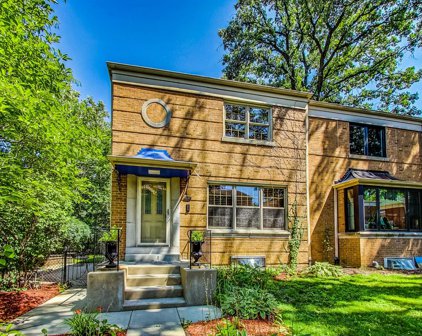 8109 Lake Street, River Forest