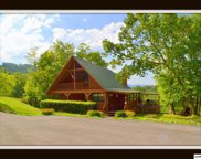 1640 Bench Mountain Way, Sevierville image