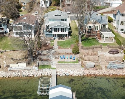 4757 Island View Drive, Mound