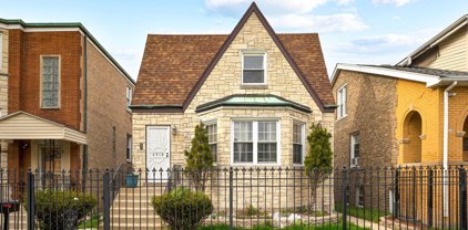 4918 W Altgeld Street, Chicago