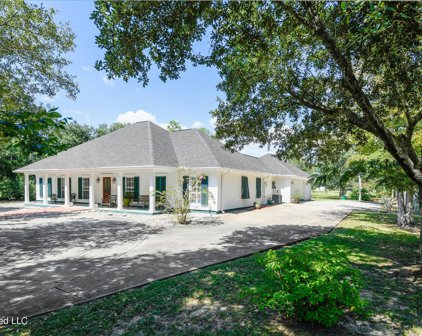 1041 Demourelle Road, Pass Christian