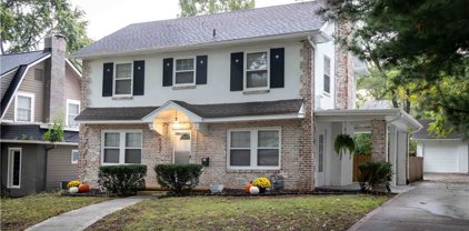 5737 Cherry Street, Kansas City